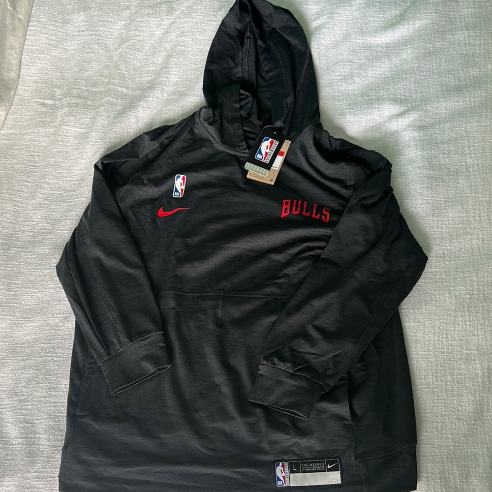 NWT Chicago Bulls Dri-fit Nike hoodie